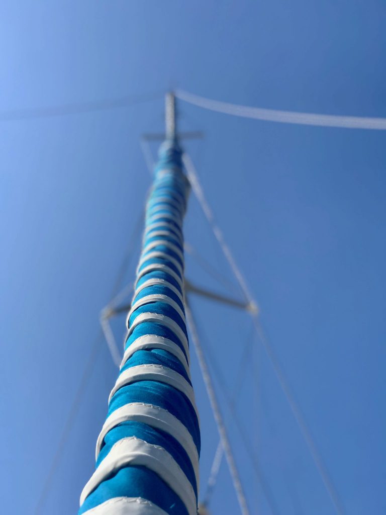 De catamaran mast