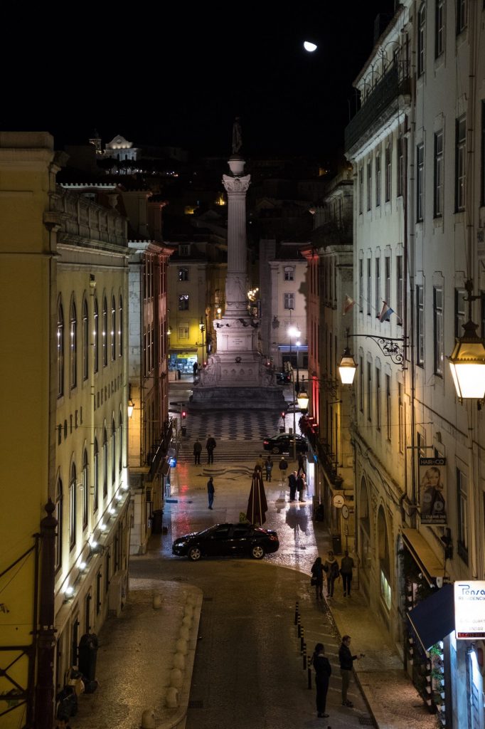 Lissabon in de avond